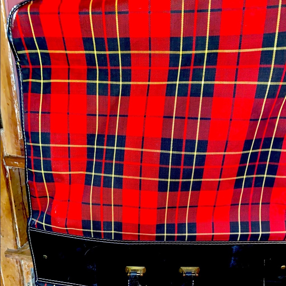 This bag is humongous for luggage if you’re traveling really pretty patterns